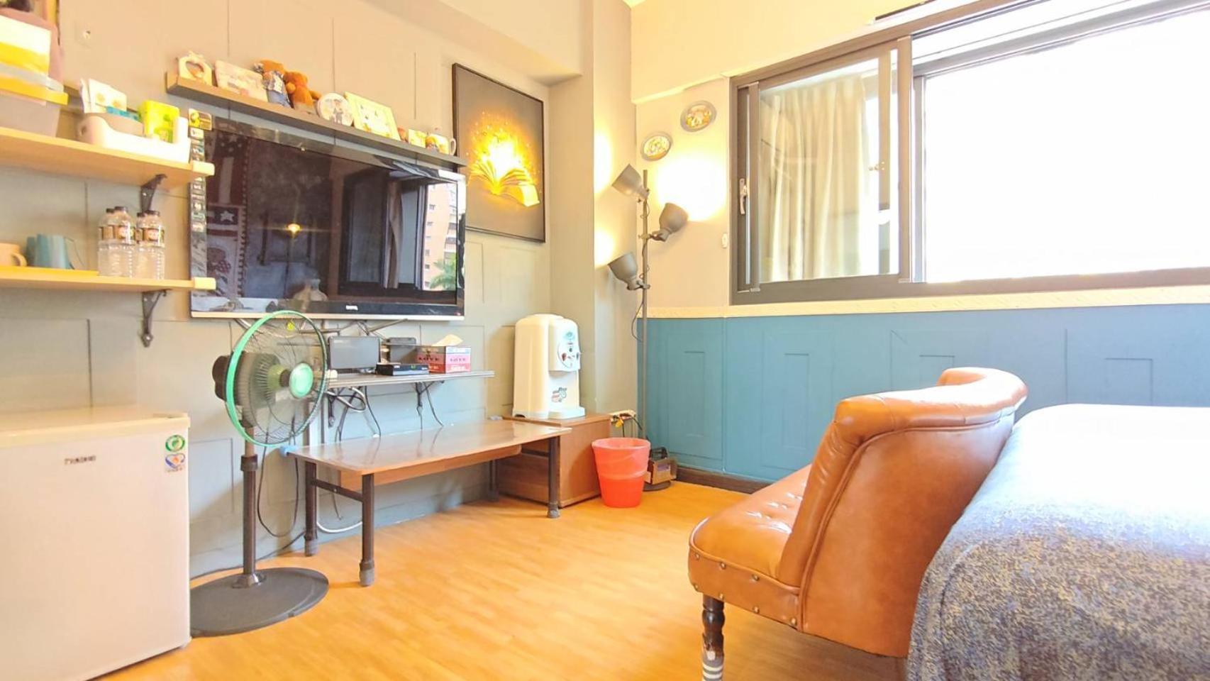 一中喵喵 有統編收據 Hotell Taichung Exteriör bild